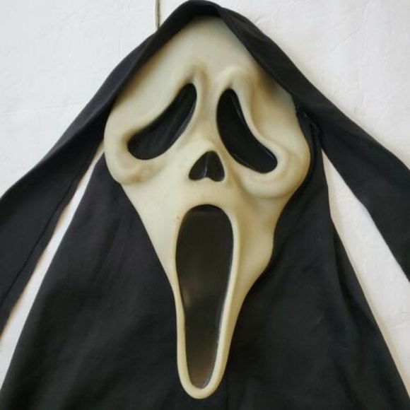 Vintage Ghost Face Scream  Mask Glows In The Dark Easter Unlimited Hood 9206 - Picture 2 of 12